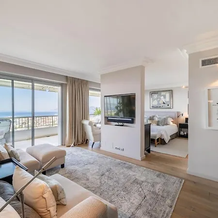 Duplex Penthouse With Panoramic Sea View In Cannes