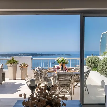 Duplex Penthouse With Panoramic Sea View In Appartement *
